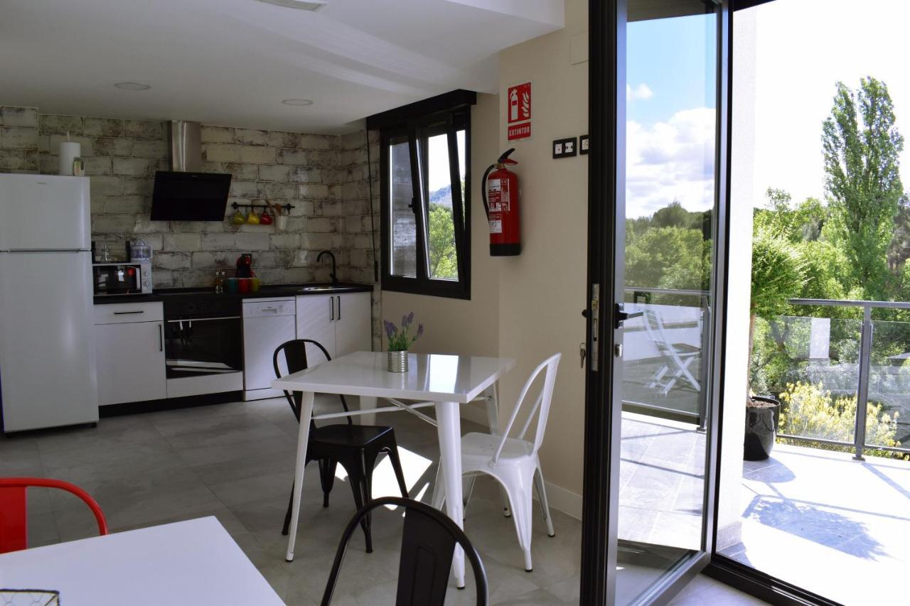 Albergue Hosting Duero Pesquera de Duero المظهر الخارجي الصورة