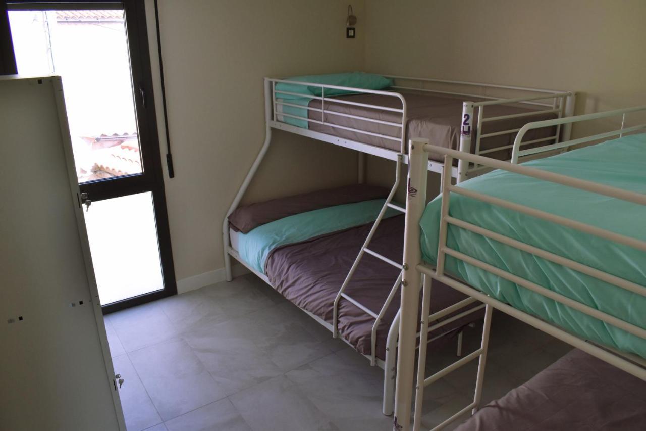 Albergue Hosting Duero Pesquera de Duero المظهر الخارجي الصورة
